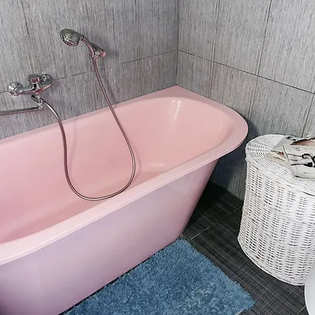 Διαμέρισμα Sunny And Cozy 3room Flat, Free Parking, Free Wifi, Self Check In Ρίγα